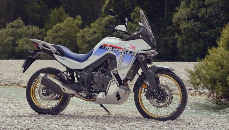 Honda Transalp 2025: la touring per eccedenza si presenta a EICMA 2024 - Foto 12 di 13