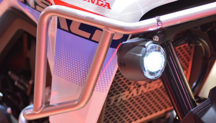 Honda Transalp 2025: la touring per eccedenza si presenta a EICMA 2024 - Foto 3 di 13