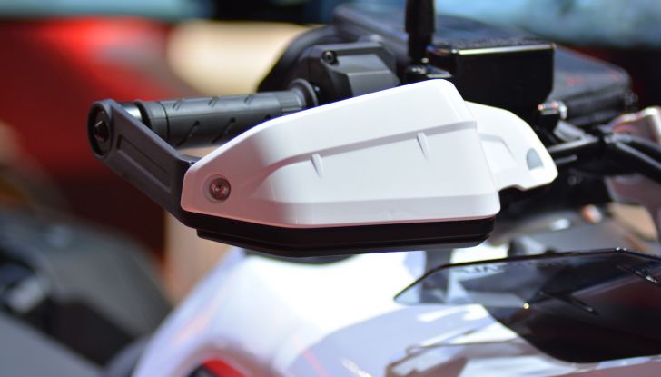 Honda Transalp 2025: la touring per eccedenza si presenta a EICMA 2024 - Foto 5 di 13