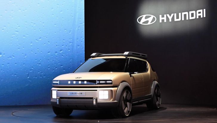 Hyundai Initium: caratteristiche, design, abitacolo, motore e autonomia - Foto 11 di 16