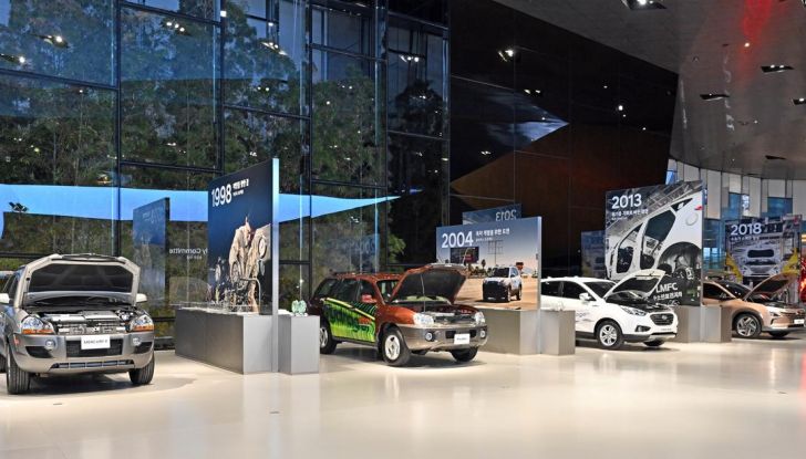 Hyundai Initium: caratteristiche, design, abitacolo, motore e autonomia - Foto 12 di 16