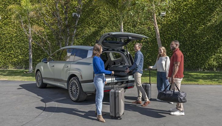 Hyundai Ioniq 9: caratteristiche, design, abitacolo, versioni, motori, prestazioni e autonomia - Foto 77 di 124