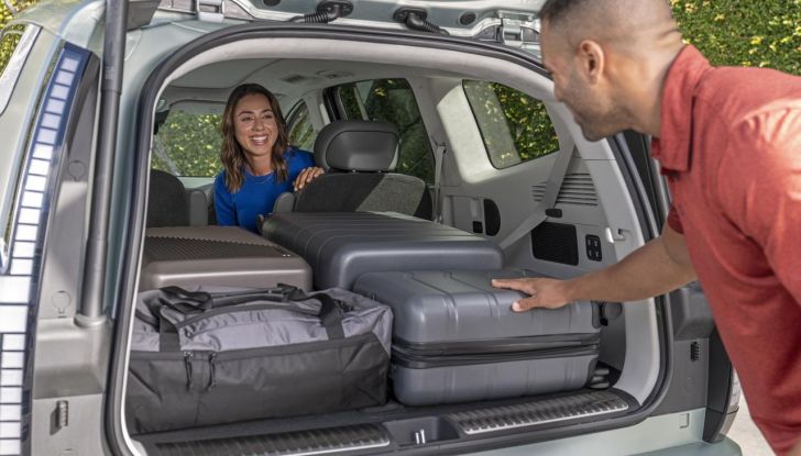 Hyundai Ioniq 9: caratteristiche, design, abitacolo, versioni, motori, prestazioni e autonomia - Foto 73 di 124