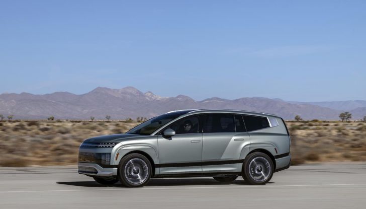 Hyundai Ioniq 9: caratteristiche, design, abitacolo, versioni, motori, prestazioni e autonomia - Foto 33 di 124