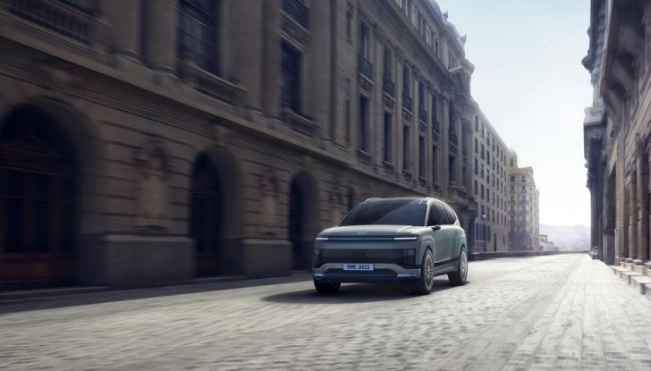 Hyundai Ioniq 9: caratteristiche, design, abitacolo, versioni, motori, prestazioni e autonomia - Foto 15 di 124