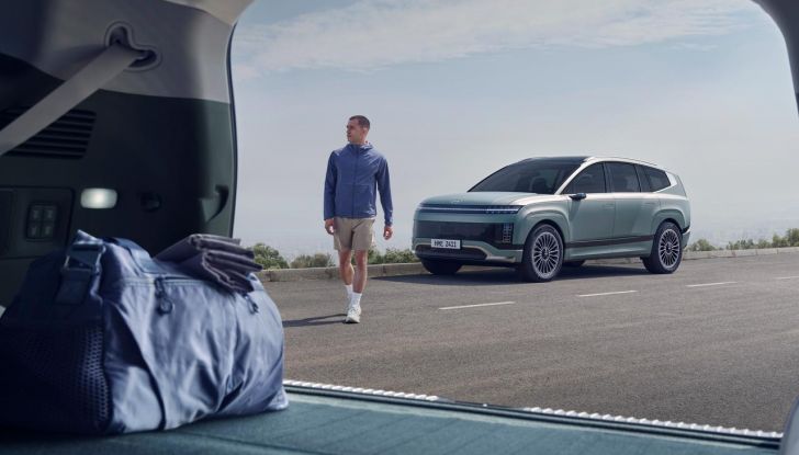 Hyundai Ioniq 9: caratteristiche, design, abitacolo, versioni, motori, prestazioni e autonomia - Foto 4 di 124