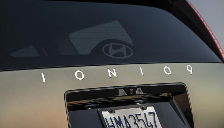 Hyundai Ioniq 9: caratteristiche, design, abitacolo, versioni, motori, prestazioni e autonomia - Foto 52 di 124