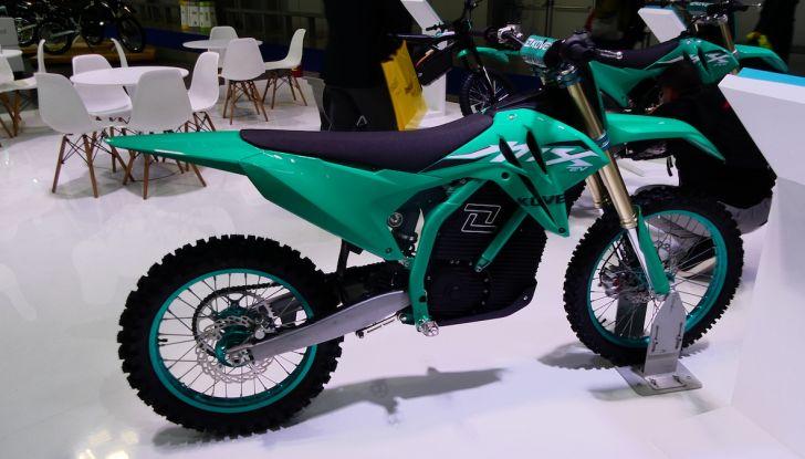 Kove 350RR: la nuova piccola sportiva cinese - Foto 31 di 36