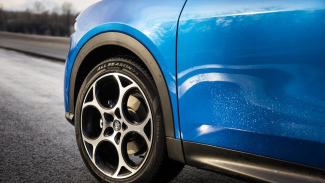 Un terzo degli italiani rischia la vita perché non sa leggere le etichette degli pneumatici