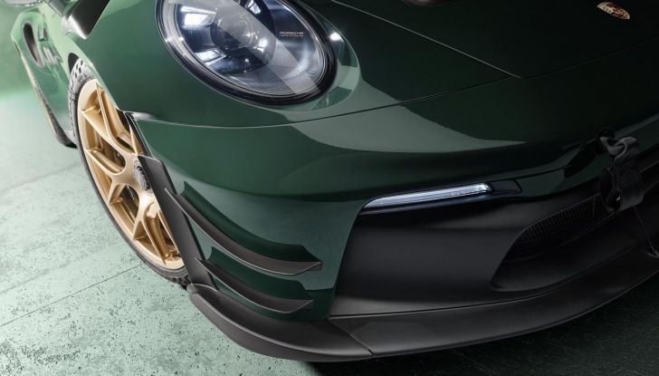 Porsche 911 GT3 RS by Manthey Racing