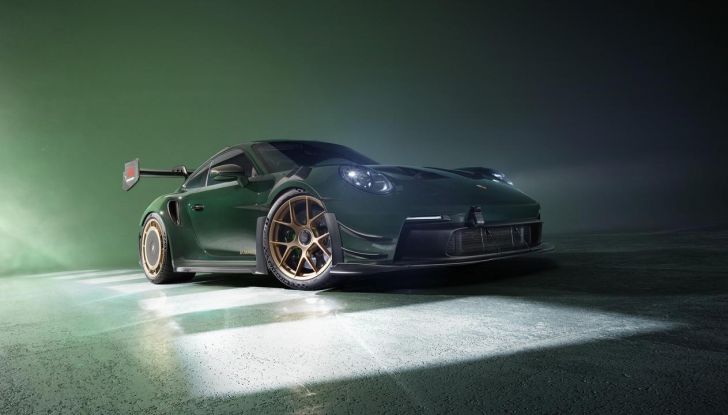Porsche 911 GT3 RS by Manthey Racing