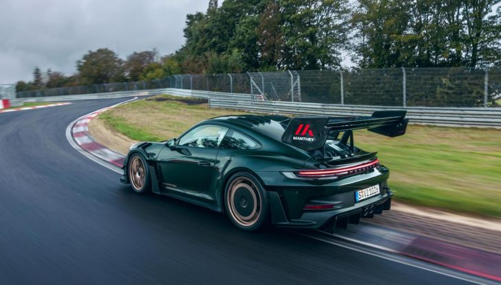 Manthey porta la Porsche 911 GT3 RS a un nuovo livello di prestazioni in pista - Foto 3 di 15