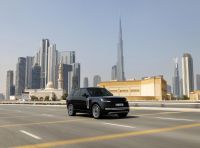 Range Rover Electric supera i test più estremi: promette prestazioni da V8