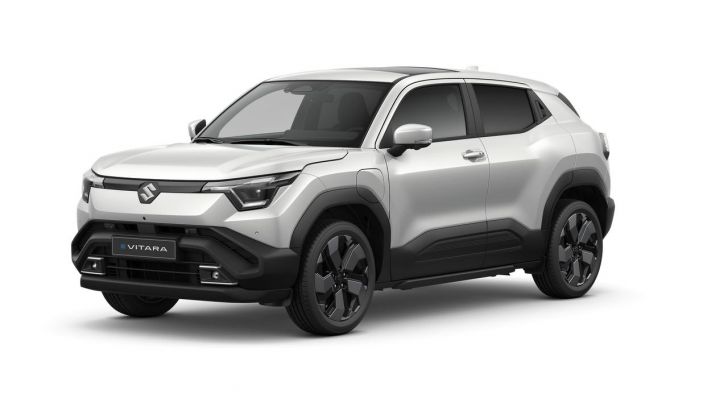 Suzuki e Vitara: caratteristiche, design, abitacolo, motore e disponibilità - Foto 16 di 27