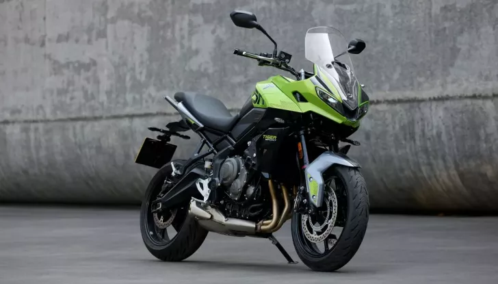 Triumph Tiger Sport 660 2025: più tecnologia e nuovi colori, prezzo invariato - Foto 1 di 8