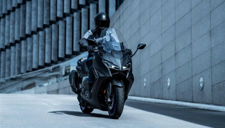 Yamaha NMAX 125 2025: caratteristiche, design, versioni, motore, prezzi e disponibilità - Foto 13 di 34