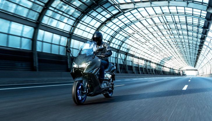 Yamaha NMAX 125 2025: caratteristiche, design, versioni, motore, prezzi e disponibilità - Foto 5 di 34