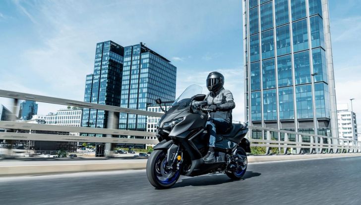 Yamaha NMAX 125 2025: caratteristiche, design, versioni, motore, prezzi e disponibilità - Foto 3 di 34