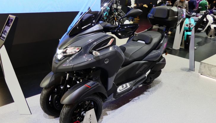 Yamaha TMAX E Tech Max MY 2025: innovazione e comfort su due ruote - Foto 86 di 93