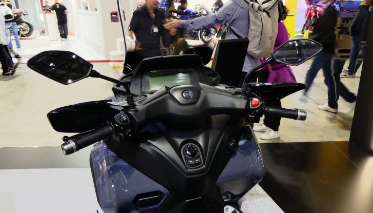 Yamaha TMAX E Tech Max MY 2025: innovazione e comfort su due ruote - Foto 88 di 93