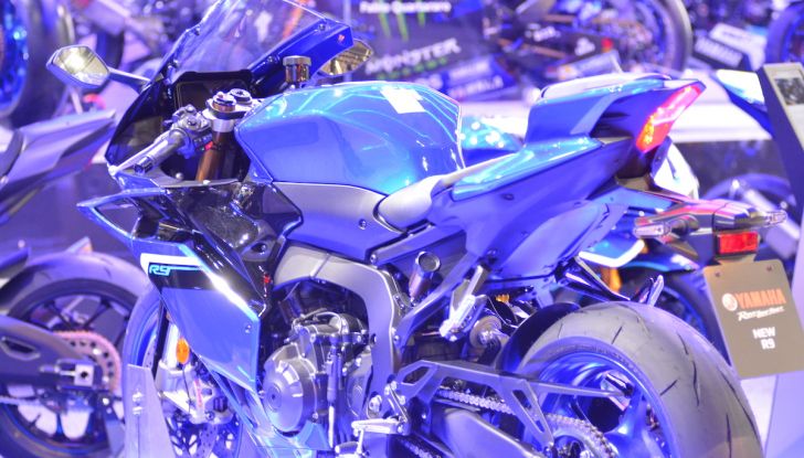 Yamaha TMAX E Tech Max MY 2025: innovazione e comfort su due ruote - Foto 11 di 93