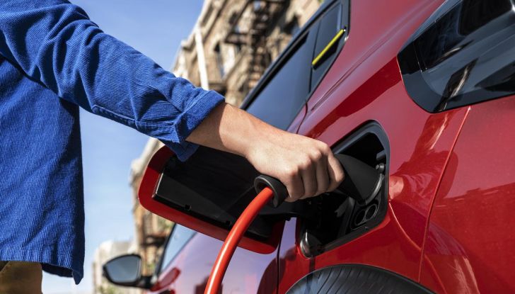 Citroën C3 Hybrid: la nuova versione ibrida che completa la gamma a 20.550 euro - Foto 38 di 83