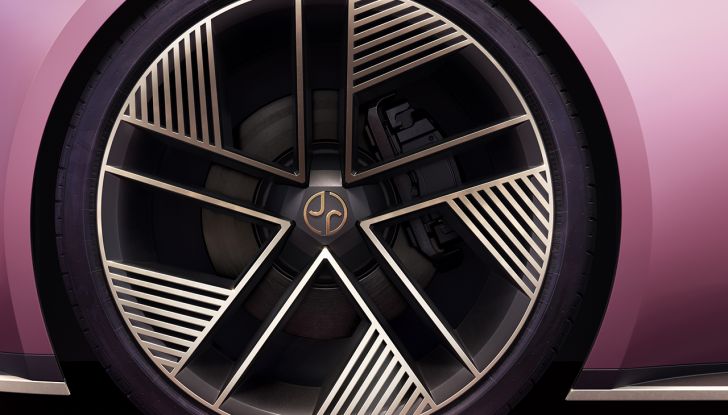 Jaguar Type 00: svelata la concept car elettrica della nuova era del brand britannico - Foto 23 di 23