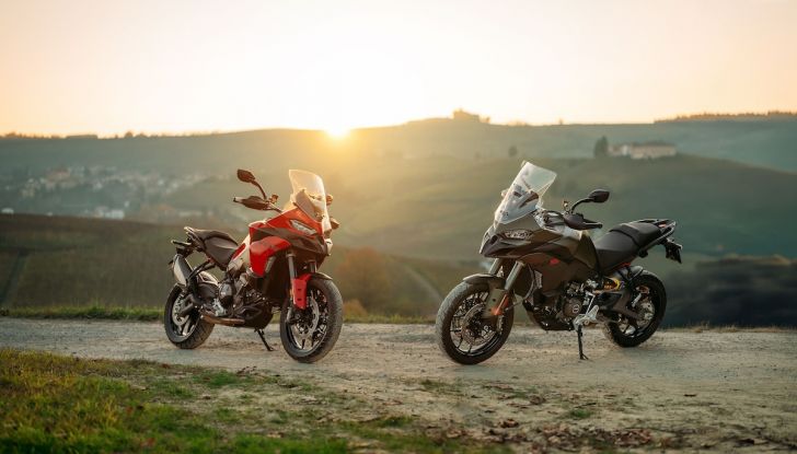 Ducati Multistrada V2 2025: prezzi e novità della nuova crossover - Foto 1 di 9