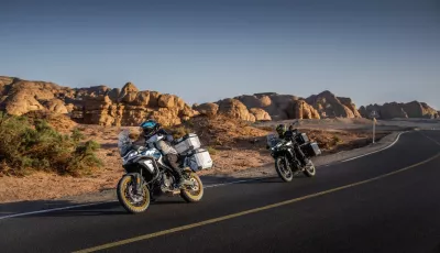 CFMoto 700MT: la nuova crossover arriva nei concessionari a un prezzo competitivo