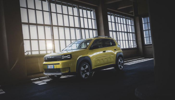 Fiat Grande Panda è il superpremio della “Ruota della fortuna” con Gerry Scotti - Foto 31 di 129