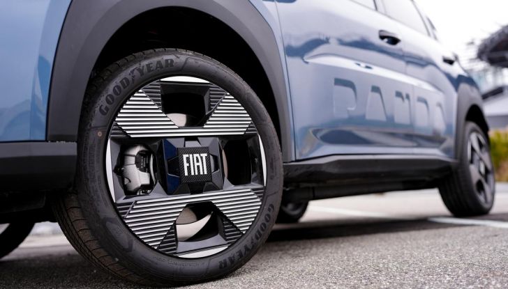 Fiat Grande Panda è il superpremio della “Ruota della fortuna” con Gerry Scotti - Foto 15 di 129