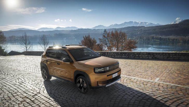 Fiat Grande Panda è il superpremio della “Ruota della fortuna” con Gerry Scotti - Foto 71 di 129