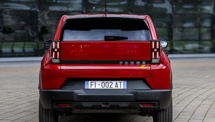 Fiat Grande Panda è il superpremio della “Ruota della fortuna” con Gerry Scotti - Foto 102 di 129