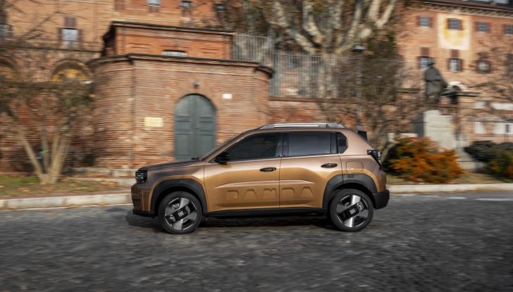 Fiat Grande Panda è il superpremio della “Ruota della fortuna” con Gerry Scotti - Foto 77 di 129