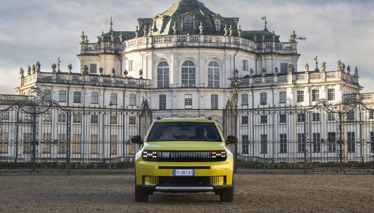 Fiat Grande Panda è il superpremio della “Ruota della fortuna” con Gerry Scotti - Foto 36 di 129