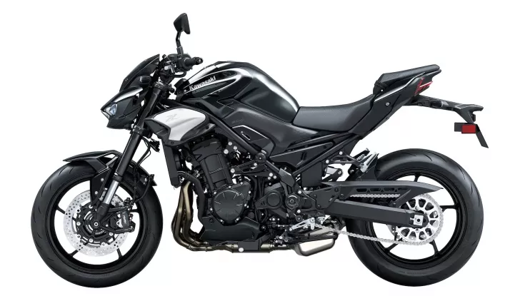 Kawasaki Z 900 MY 2025: prezzi di listino da 9.990 euro - Foto 6 di 6