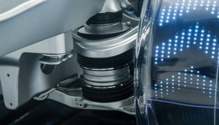 Lynk & Co 900: caratteristiche, design, abitacolo, motori e disponibilità - Foto 8 di 22