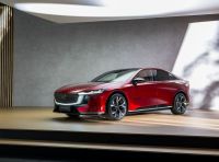 Mazda 6e: caratteristiche, design, abitacolo, versioni, motori, autonomia e prezzo