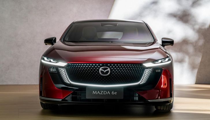 Mazda6e: al via le prevendite in Italia con prezzi a partire da 43.850 euro - Foto 6 di 20