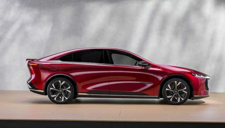 Mazda6e: al via le prevendite in Italia con prezzi a partire da 43.850 euro - Foto 7 di 20