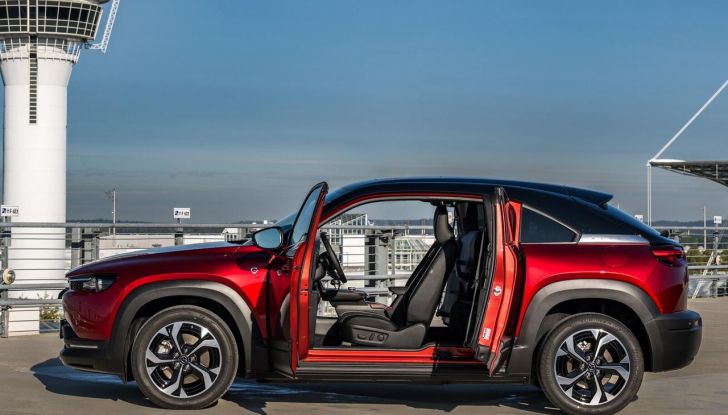 Mazda MX-30 R-EV 2025