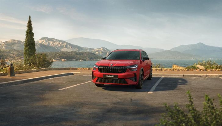 Skoda Kodiaq 2025: debuttano le versioni RS e Sportline 130 Edition - Foto 2 di 13