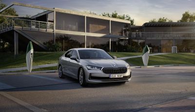 Skoda Superb Hatch iV: la berlina ritorna in gamma come ibrida plug-in