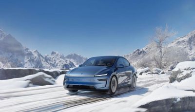 Tesla Model Y 2025: svelati tutti i prezzi e le versioni per l’Italia