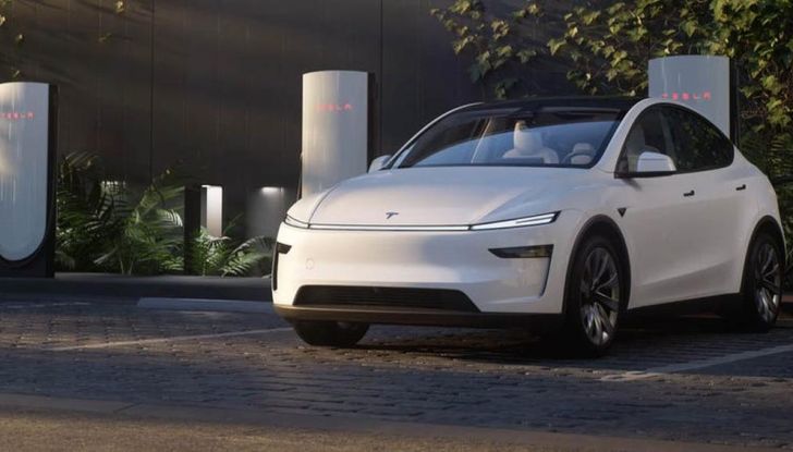 Tesla Model Y 2025