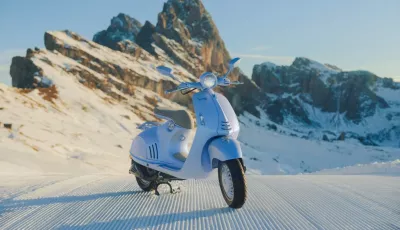 Arriva la Vespa 946 Snake: lusso su due ruote con un prezzo da sogno