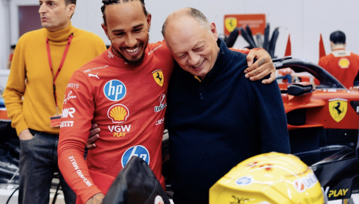 Lewis Hamilton in Ferrari: il valore di una singola foto spiega l’impatto economico - Foto 2 di 8