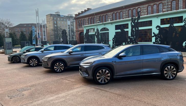 Test drive della BYD Atto2 con cui accelera in Italia con questa SUV compatta elettrica - Foto 73 di 77