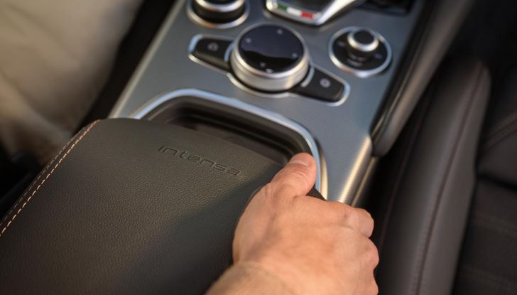 Alfa Romeo Intensa: debutta il nuovo allestimento su tutta la gamma - Foto 12 di 50