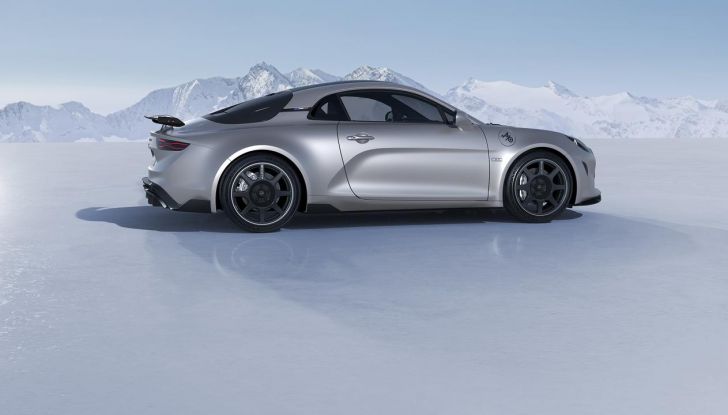 Alpine A110 rinnova la gamma prima del passaggio all’elettrico - Foto 57 di 69